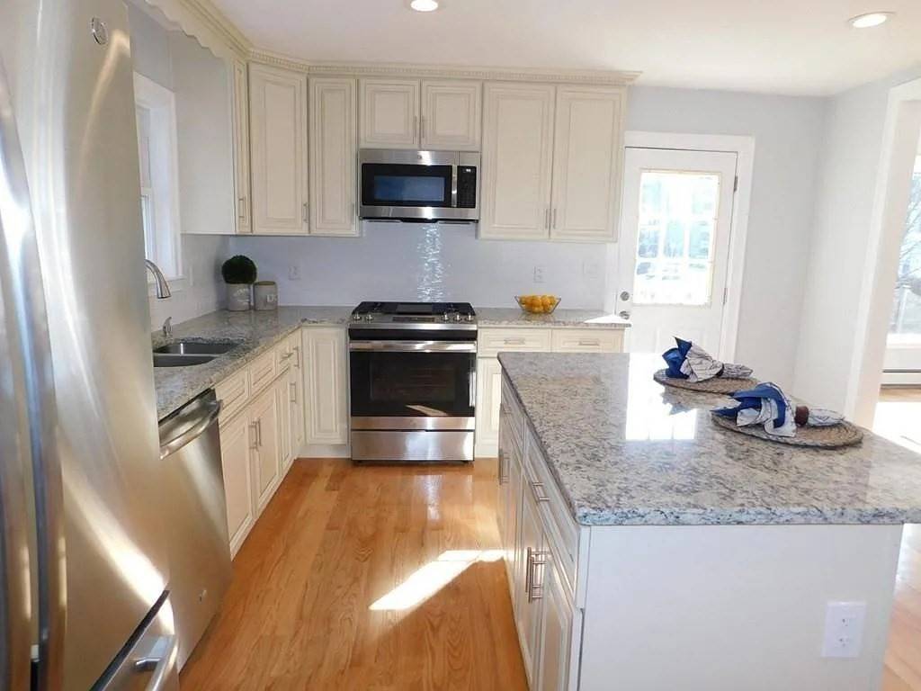 Weymouth, MA 02188,15 Phillips St