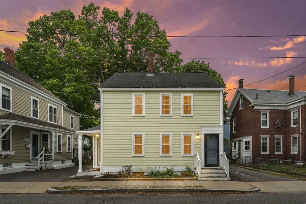 Newburyport, MA 01950,11 Congress St