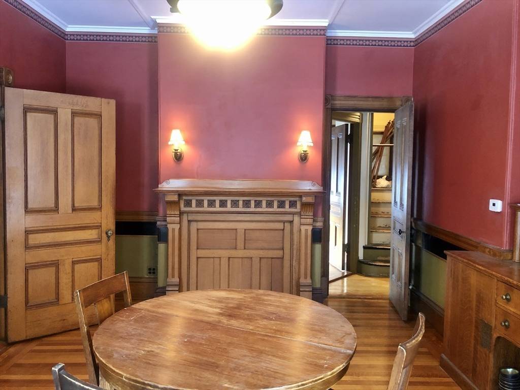 Boston, MA 02124,25 Harley Street #1