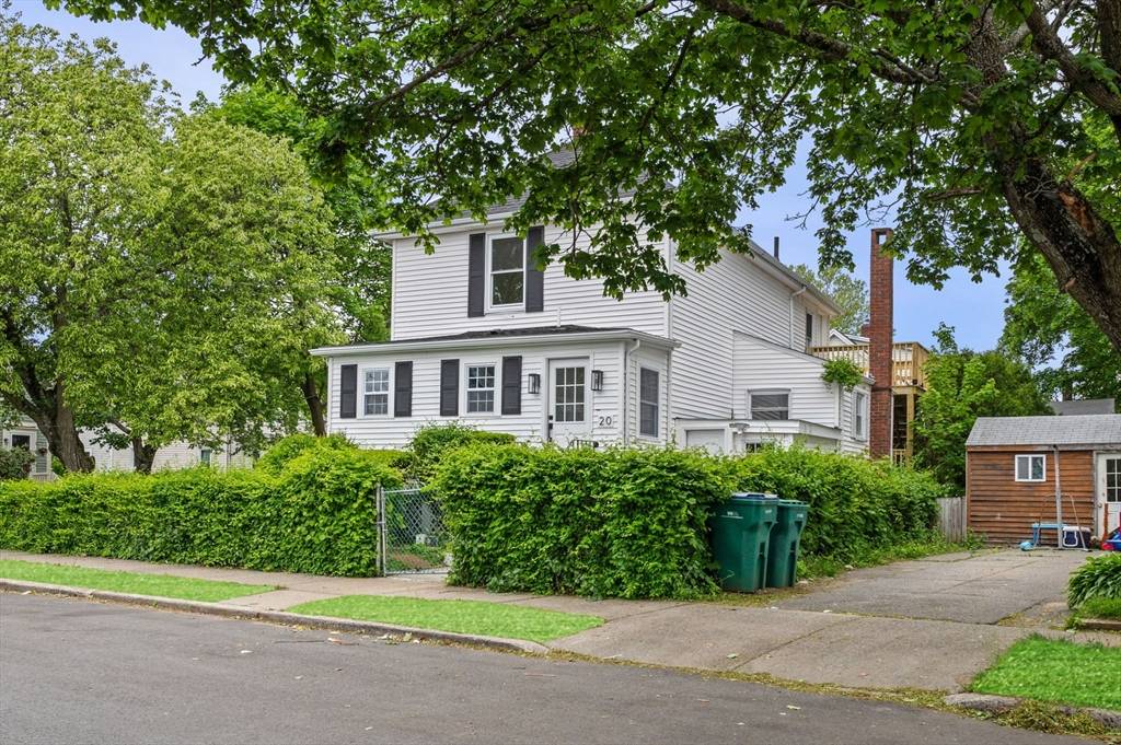 Lynn, MA 01902,20 Saratoga St