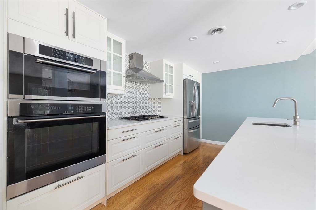 Dartmouth, MA 02748,30 Country Way #30