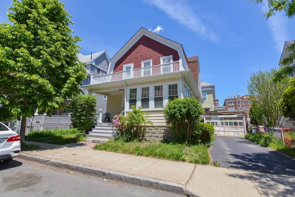 Everett, MA 02149,25 Maple Ave.