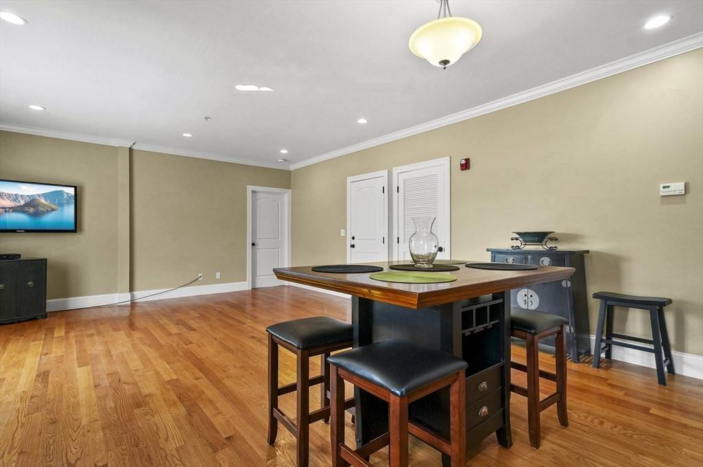 Waltham, MA 02453,75 Pine Street #21