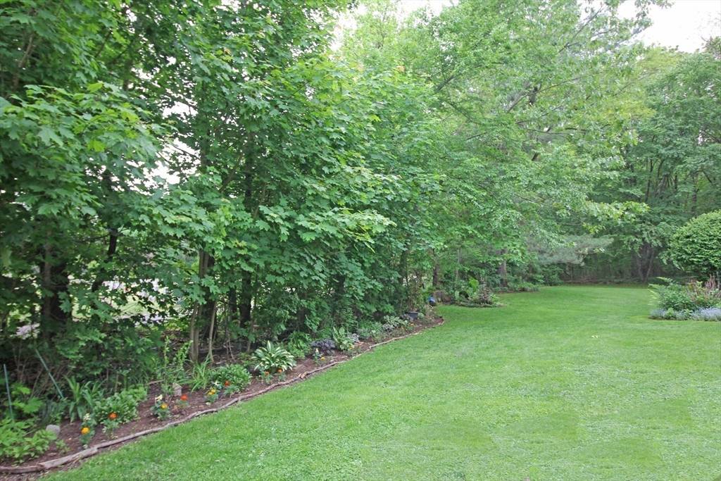 Northampton, MA 01060,575 Bridge Road #11-2