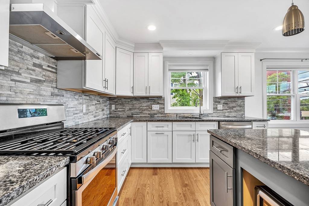Waltham, MA 02453,3 Lowell St #1