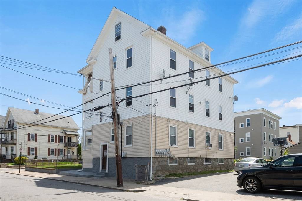 Woonsocket, RI 02895,242 4th Ave