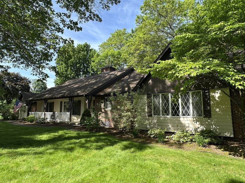 Longmeadow, MA 01106,96 Wild Grove Lane