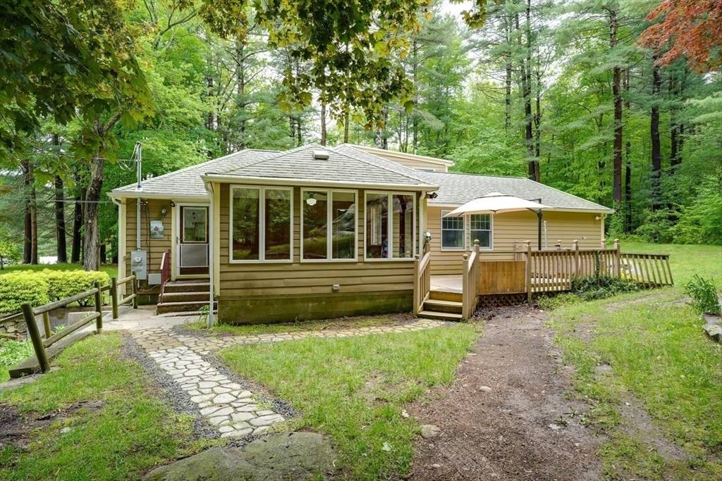 Holliston, MA 01746,339 South Street