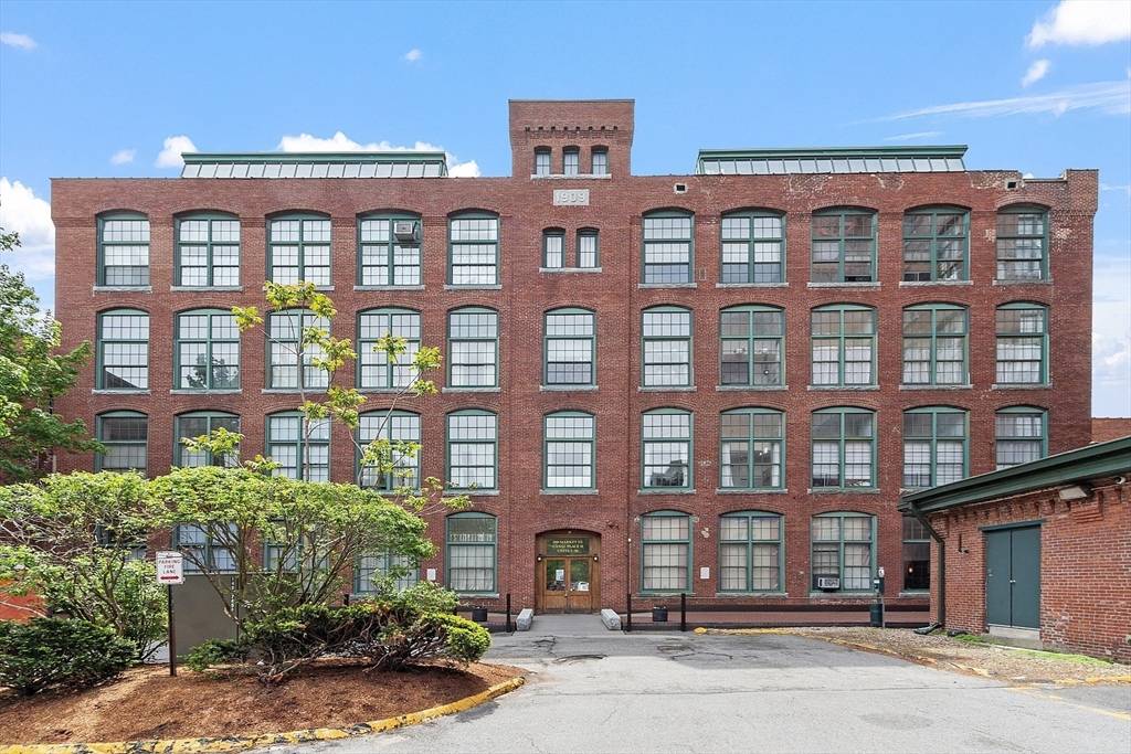 Lowell, MA 01852,200 Market St #44B