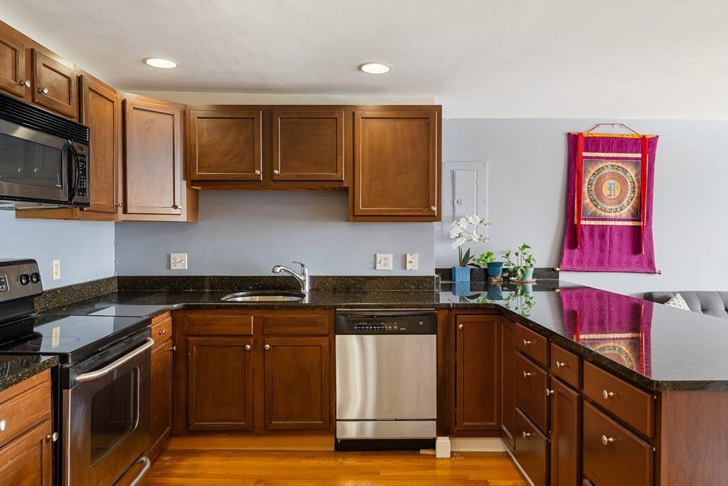 44 Lafayette Ave #404 Chelsea, MA 02150