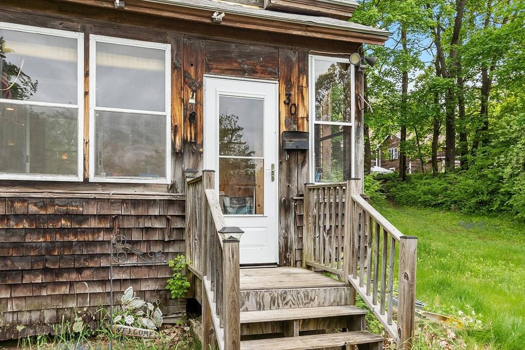 Orange, MA 01364,30 Cottage St