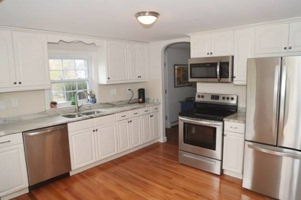 31 Elm St Bellingham, MA 02019