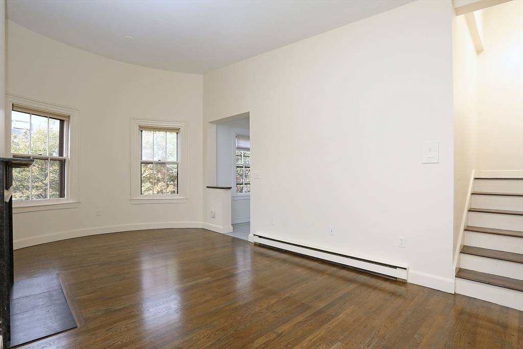 Boston, MA 02118,25 Hanson Street #4