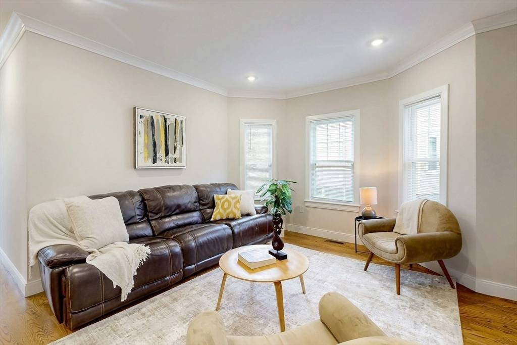 Somerville, MA 02145,30 Pembroke St