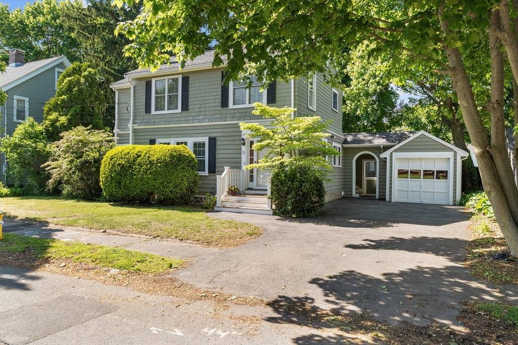 Marblehead, MA 01945,11 Humphrey St