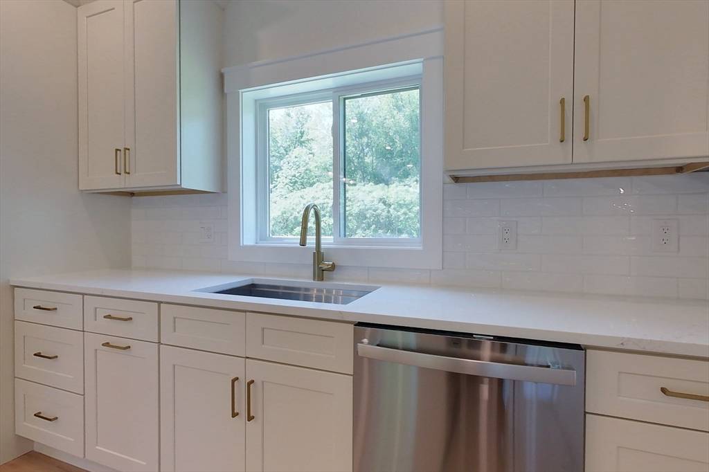 Pepperell, MA 01463,12 Willow St