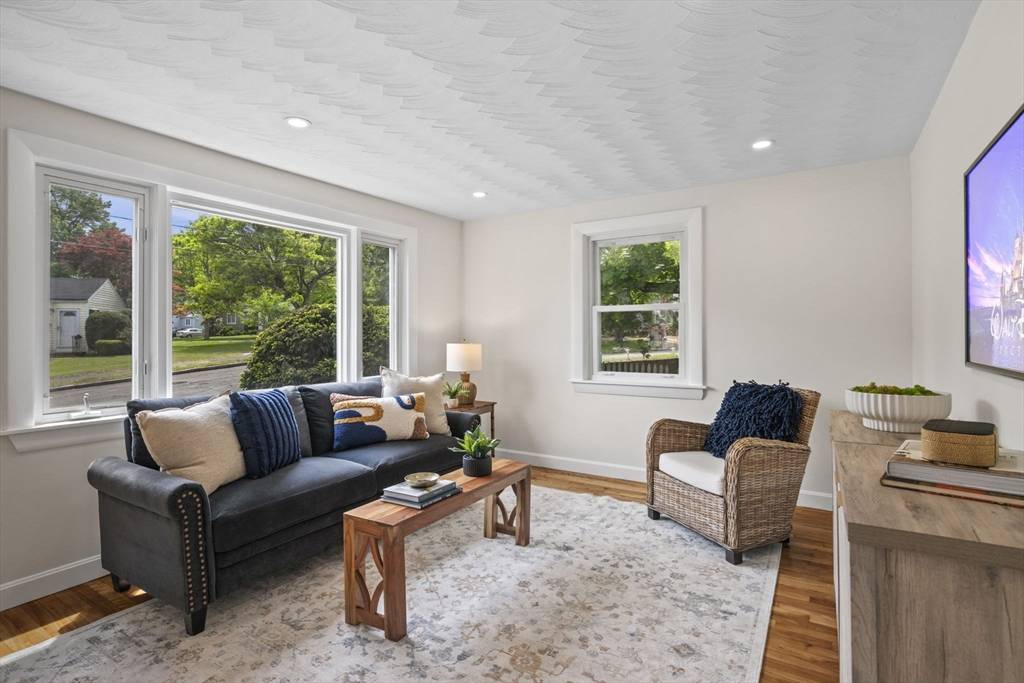 42 Hancock Rd Wakefield, MA 01880