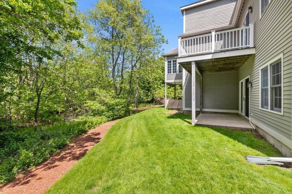Reading, MA 01867,6 Leaning Elm Drive #6