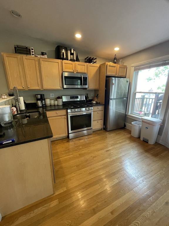 Boston, MA 02127,302 W. 3rd St. #3