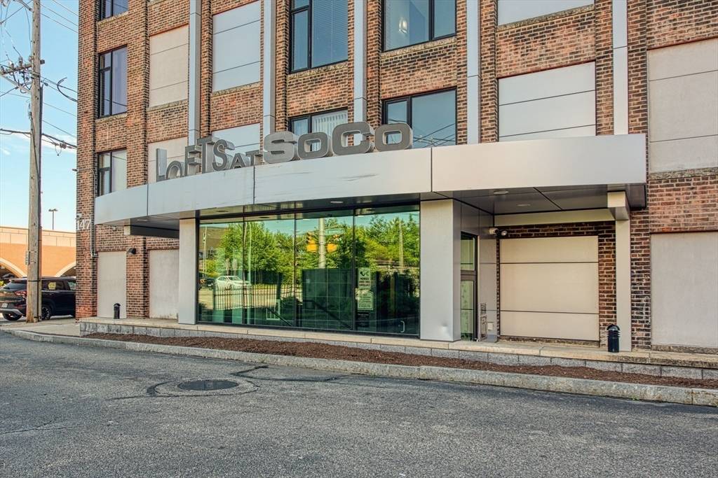 Brockton, MA 02302,147 Centre Street #201