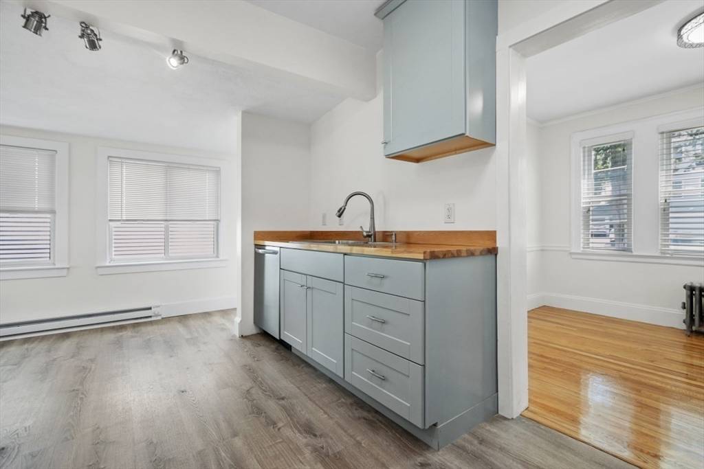 Waltham, MA 02453,129 Virginia Rd