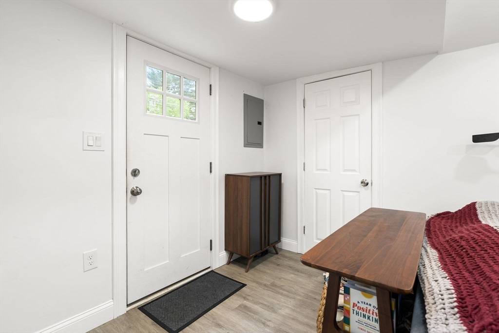 Holbrook, MA 02343,47 S Shore Rd