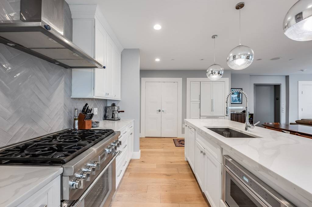 510 Dorchester Ave #2R Boston, MA 02127