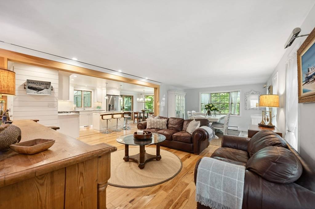 15 Youngs Rd Gloucester, MA 01930