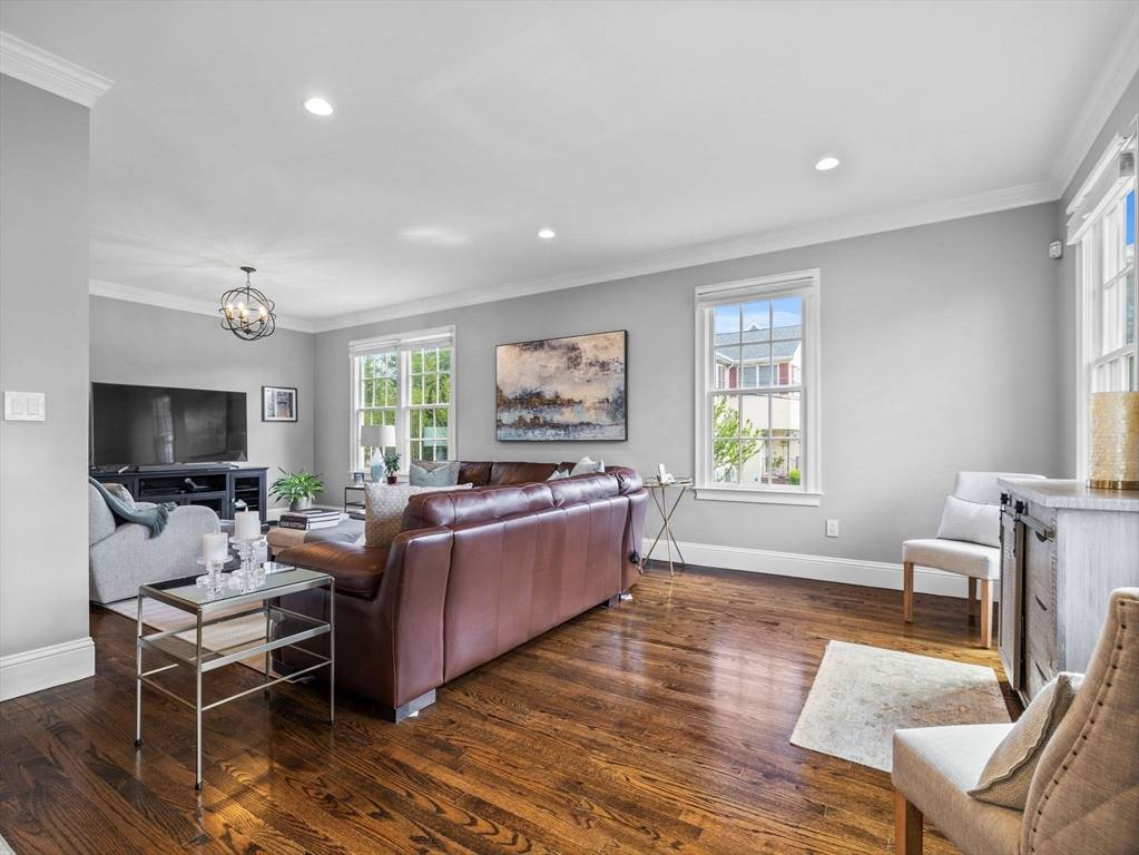 Newton, MA 02458,23 Chandler St
