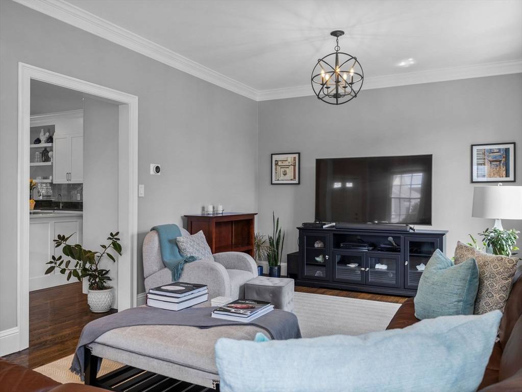 Newton, MA 02458,23 Chandler #23