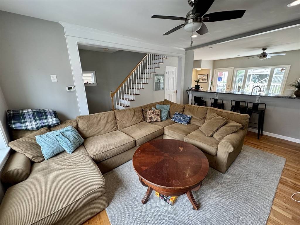 Boston, MA 02127,371 Silver St #single