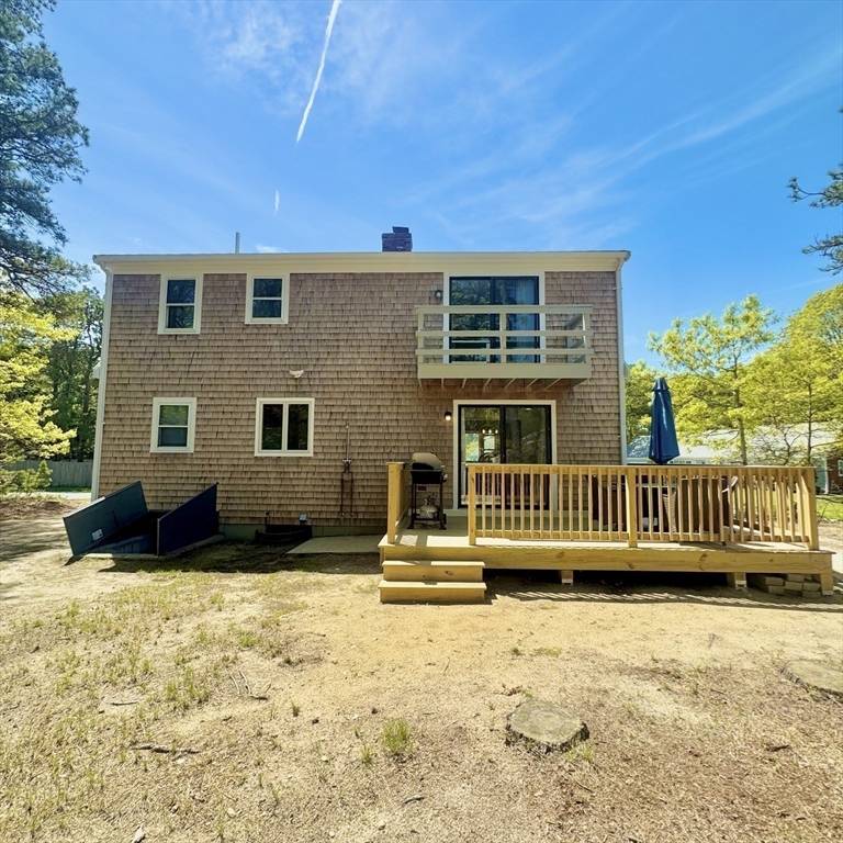 29 Lumberjack Tr Yarmouth, MA 02673