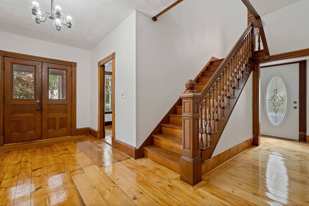 Chelmsford, MA 01863,42 Middlesex St