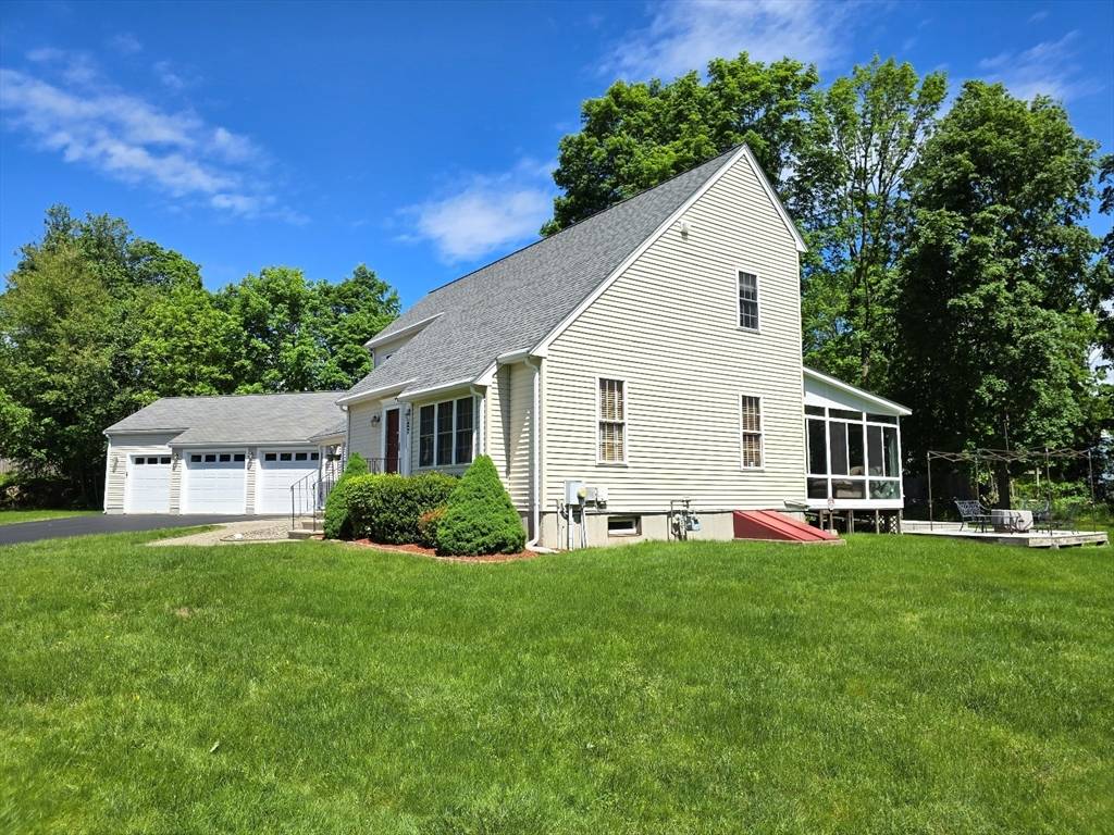 Ashland, MA 01721,27 Christy Ln