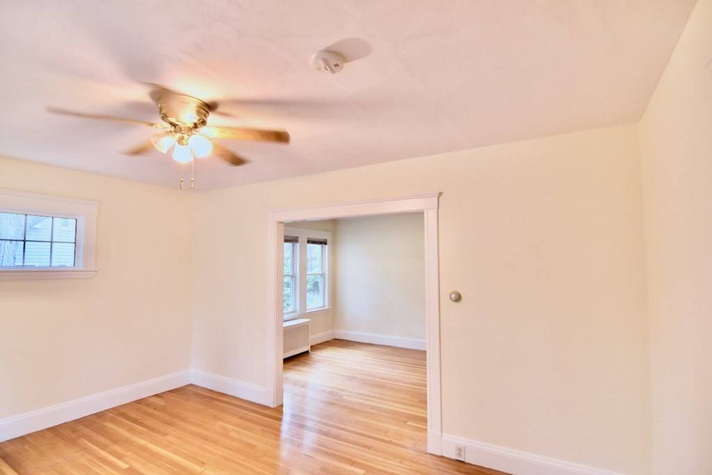 Boston, MA 02125,9 Castle Rock Street #9