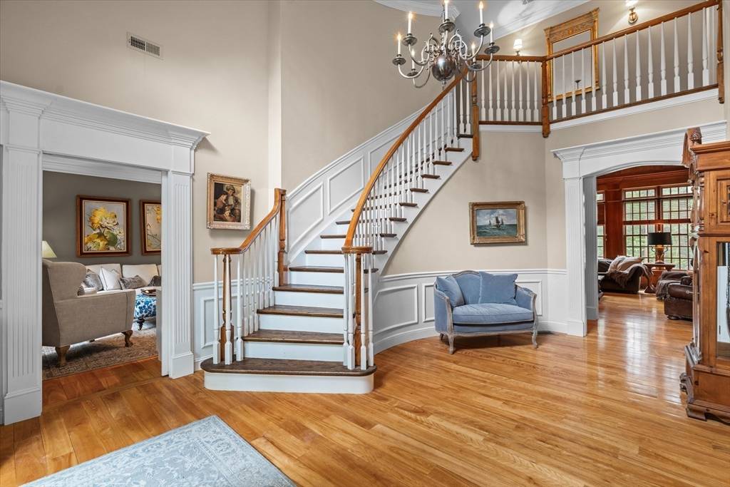 Medfield, MA 02052,111 Elm St