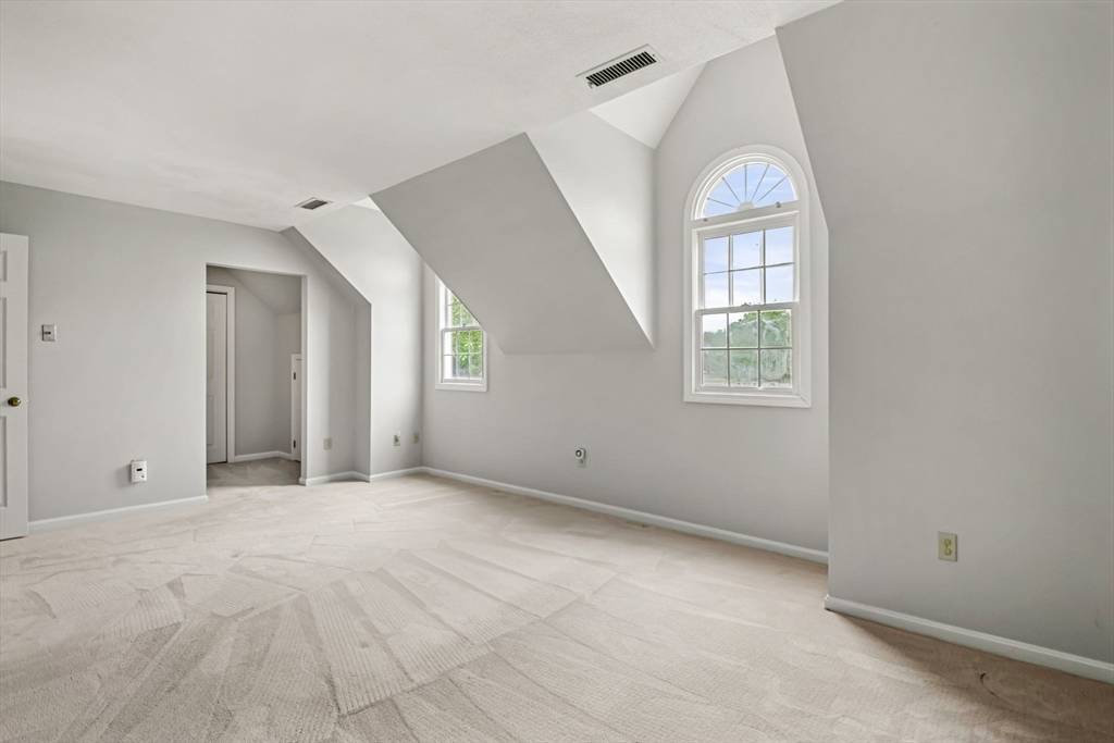 Ipswich, MA 01938,20 Ipswich Woods Dr #20