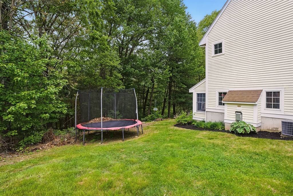 93 Cricket Lane North Andover, MA 01845