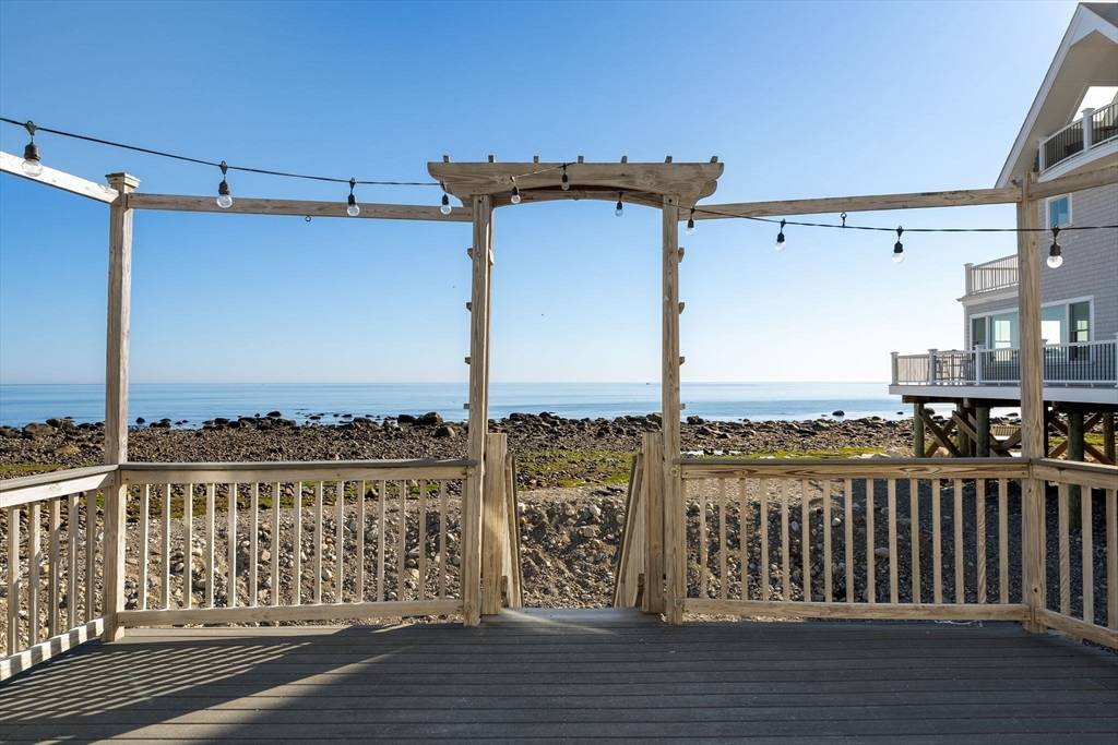 Scituate, MA 02066,63 Seaside Rd.