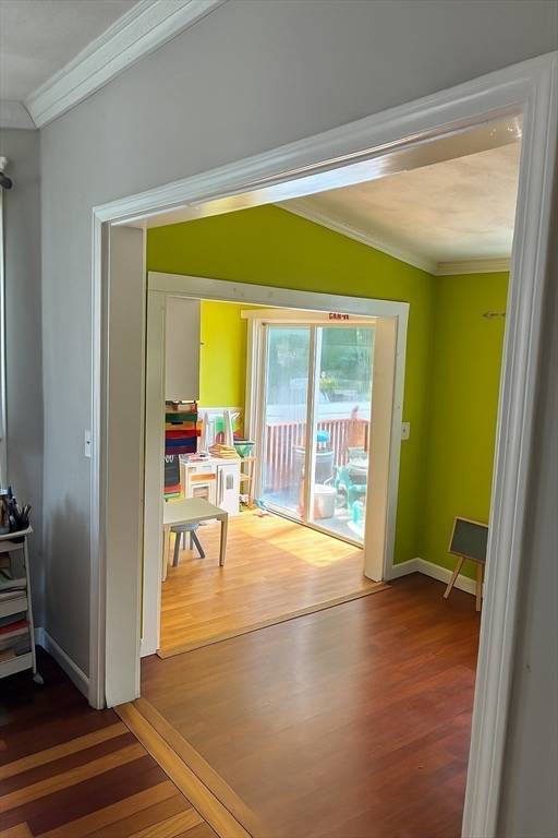 39 President St Lynn, MA 01902