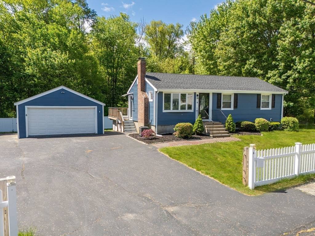 Holbrook, MA 02343,6 Grove Ave
