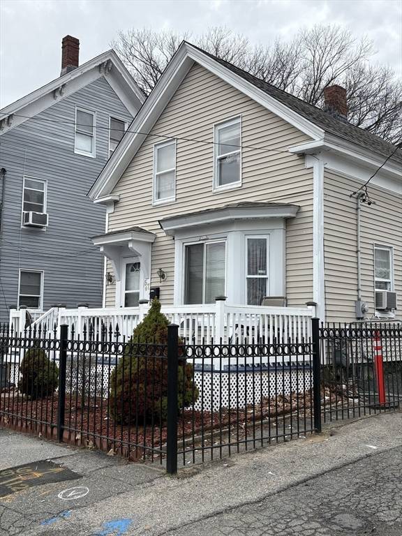 Lawrence, MA 01841,57 Bodwell St