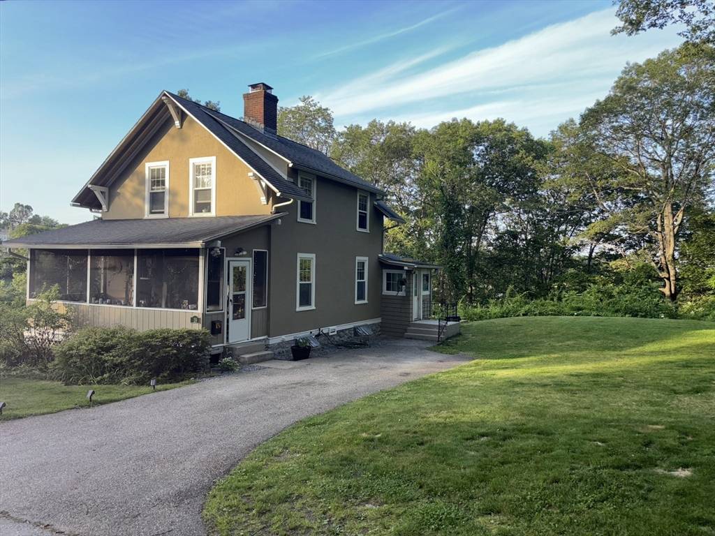 Worcester, MA 01603,19 Aldena Rd