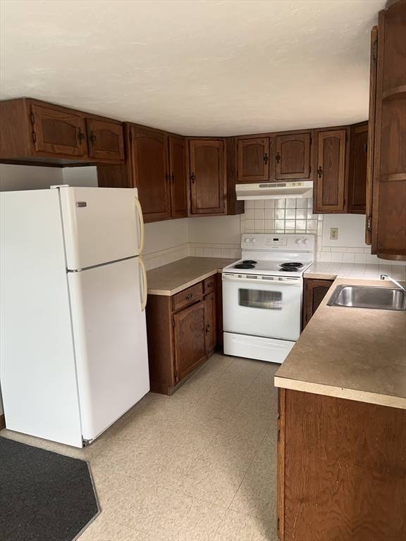 Taunton, MA 02780,40 Plain #5
