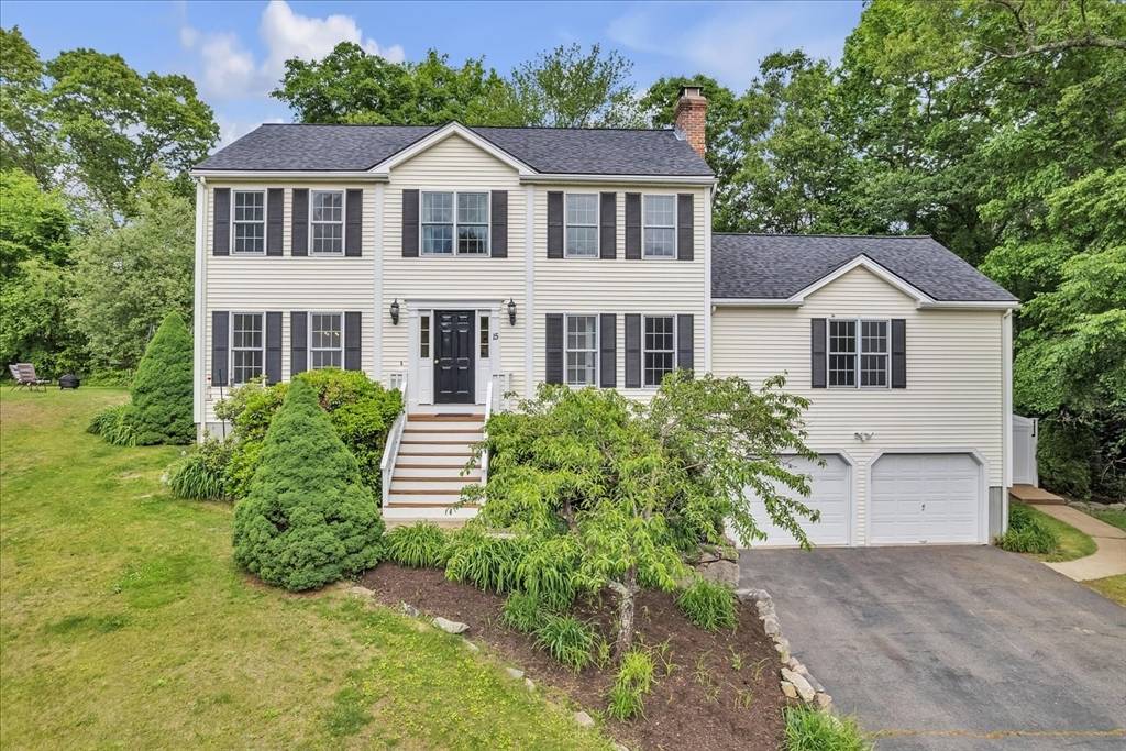 Uxbridge, MA 01569,15 Sequoia Lane