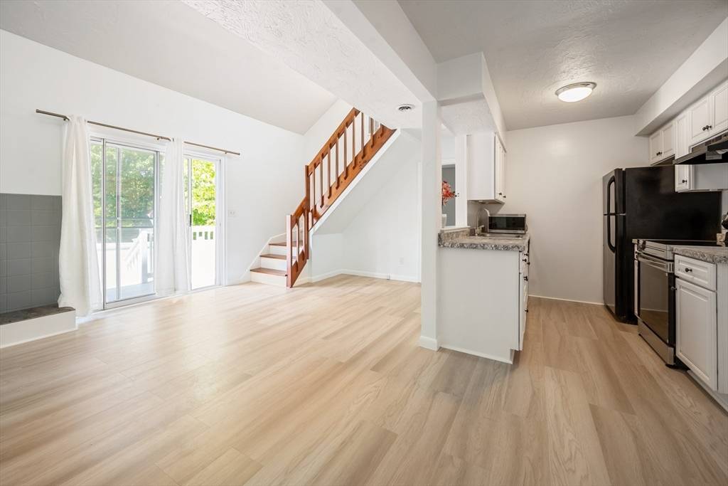 Weymouth, MA 02189,203 Lake St #42