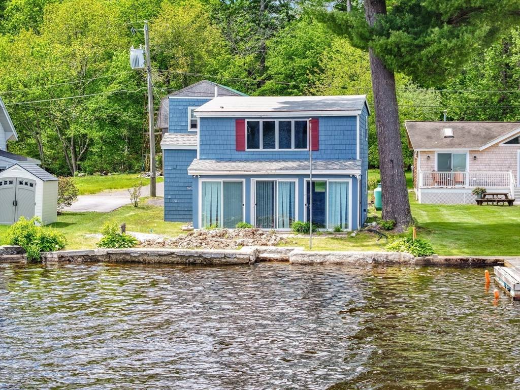 Derry, NH 03038,915 Whitneys Grove