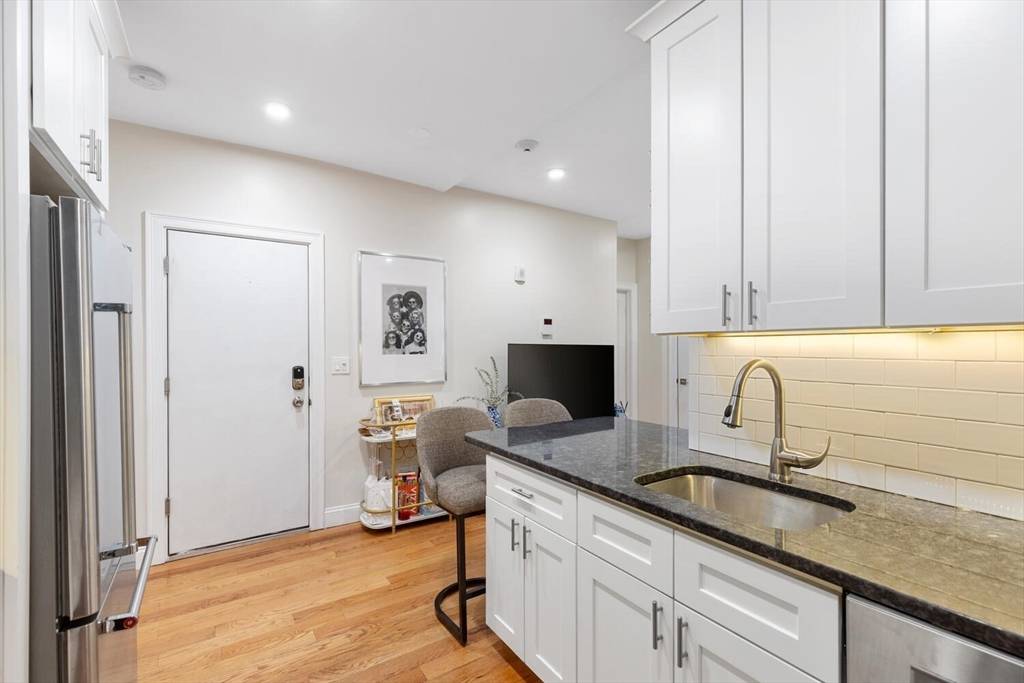 81 Prince St #2 Boston, MA 02113