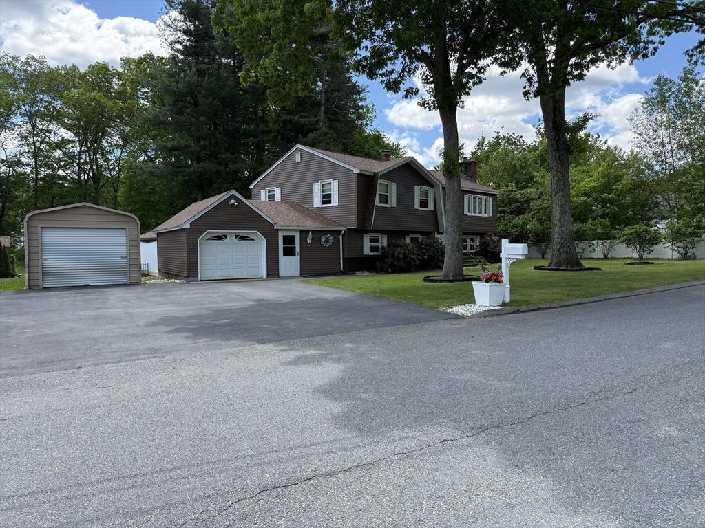 Dracut, MA 01826,75 I Street