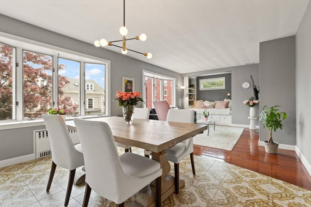 Newton, MA 02458,141 Jewett St #2